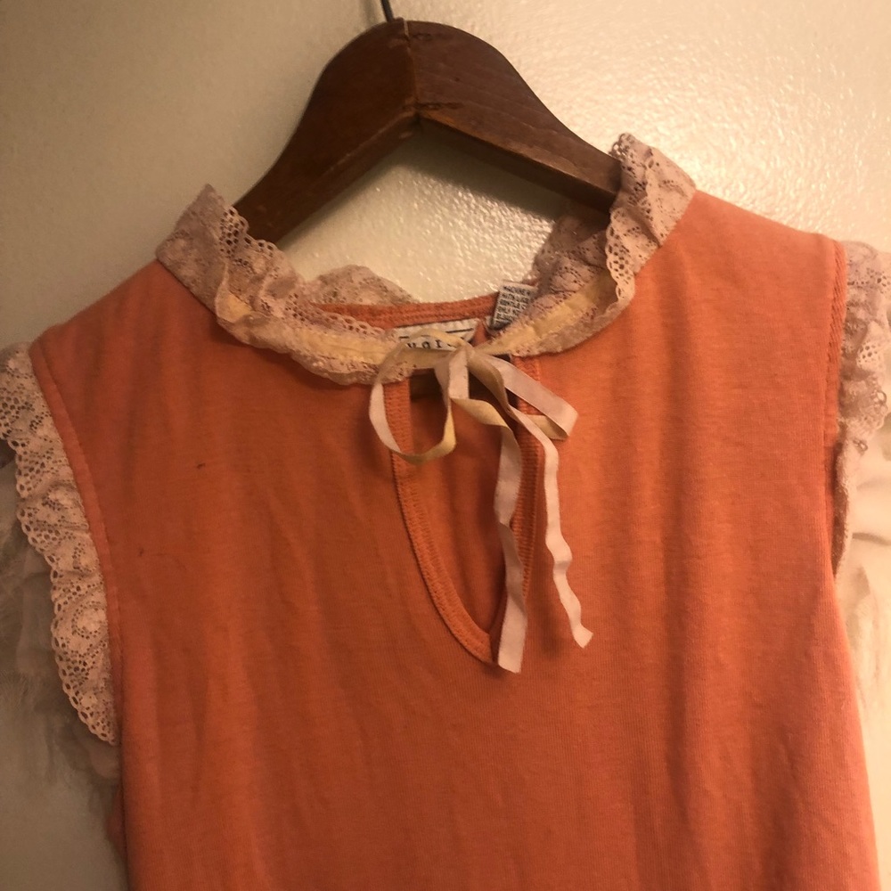 Voice blouse 👚 in a orange 🍊 size medium